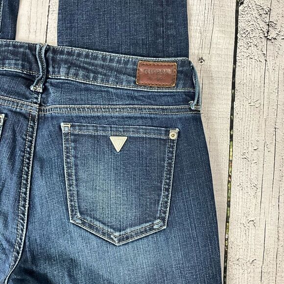 GUESS Cropped Cigarette Jeans - Picture 3 of 7